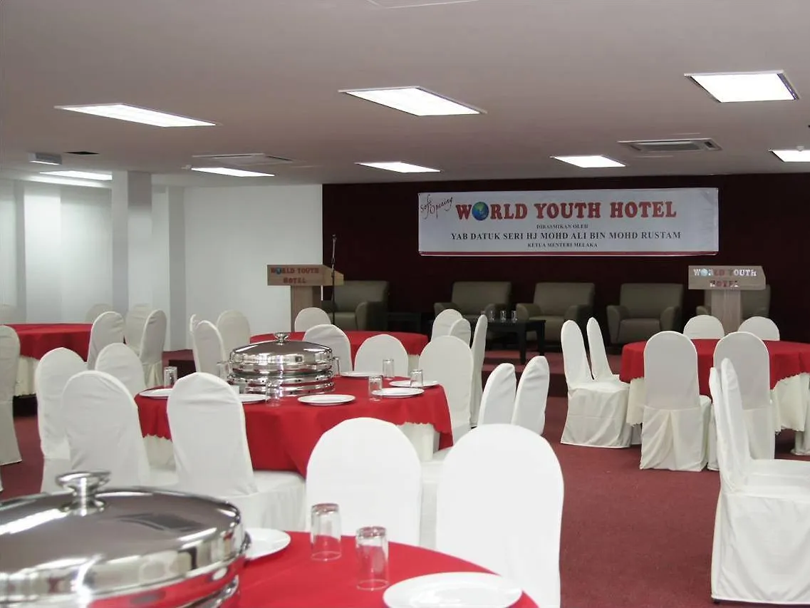 World Youth Hotel Ayer Keroh